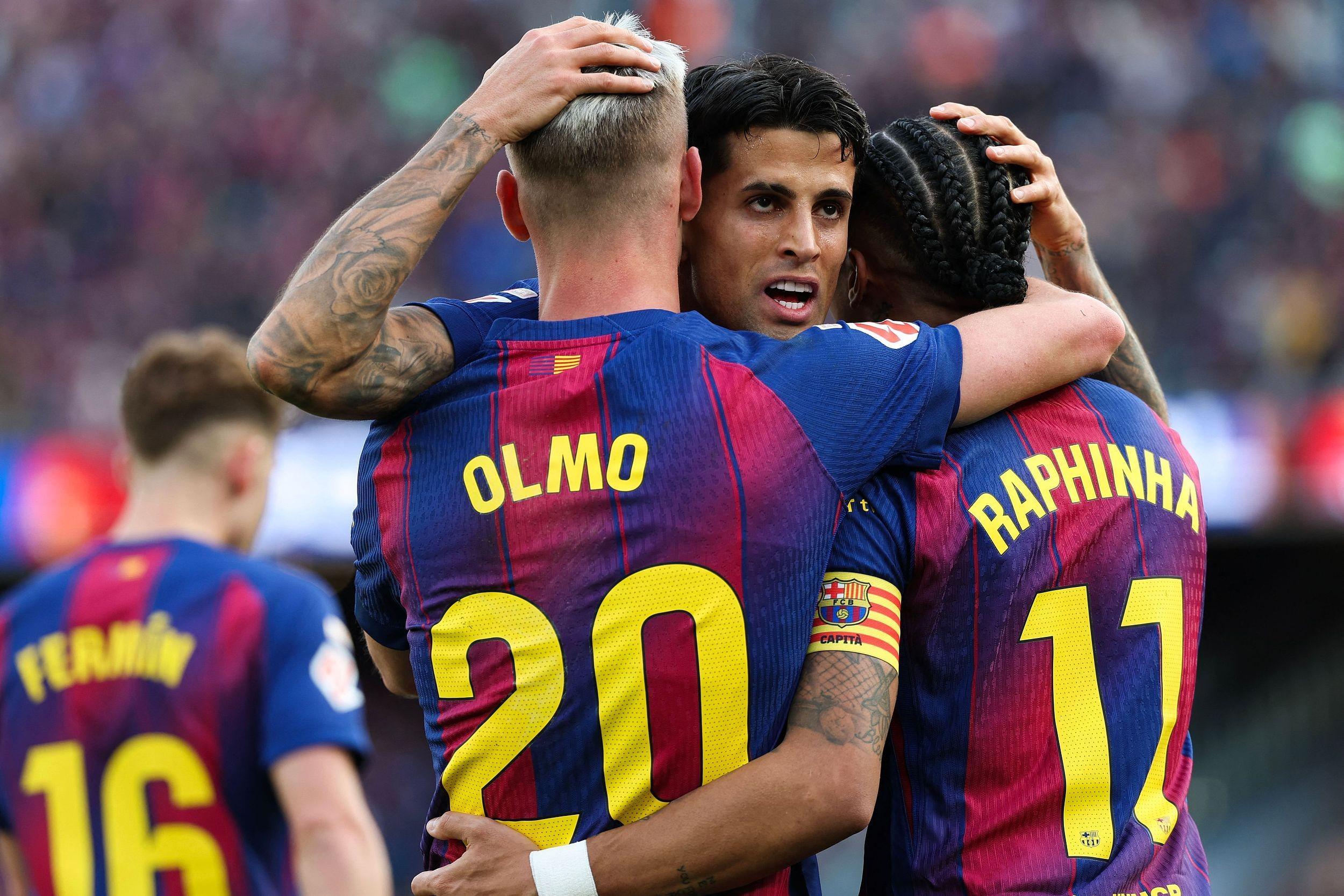 V体育平台-5-2大胜塞维利亚，弗里克率巴萨豪取西甲主场14连胜